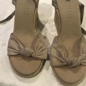 Carole Little Khaki Espadrille in 8 1/2M